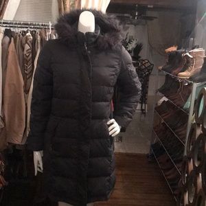 Preloved DKNY winter coat mid length detachable hood